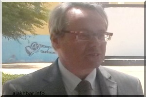 Le ministère de l’éducation impose aux inscrits à l’école française la détention d’une autorisation du département