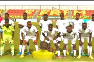 Super-D1 :Gourel Sanghé et Douanes en démonstration 