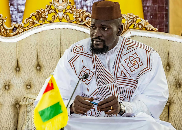 En Guinée, le gouvernement dissout 40 partis politiques, dont les 3 principaux d'opposition