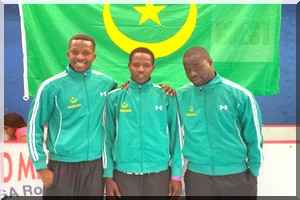 La ministre de la jeunesse et des sports reçoit les représentants de la Mauritanie au championnat de karaté de Philadelphie