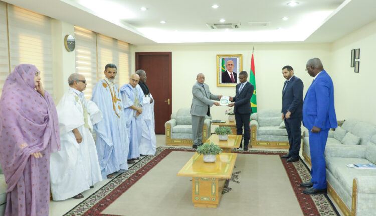 Le Premier ministre réçoit le rapport annuel de la commission nationale des concours