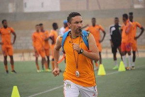 Zelfani, premier entraîneur viré de la saison !