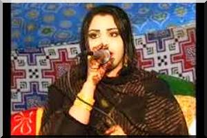 Garmi Mint Abba revient sur scène avec « Ghayir Egbal »