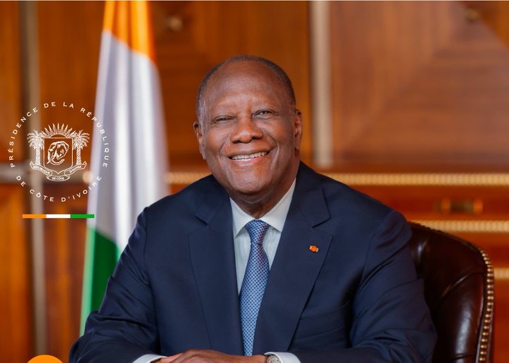 Présidentielle en Côte d’Ivoire: le chef de l’État sortant Alassane Ouattara annonce sa candidature