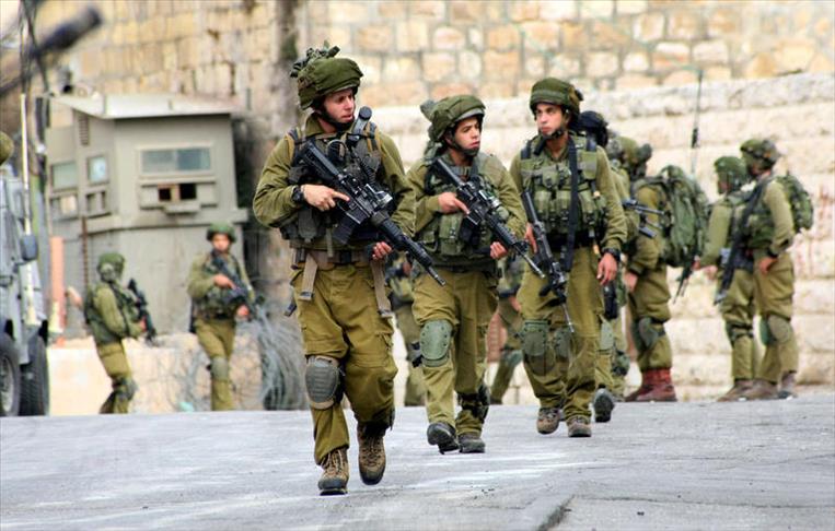 Israël lance une offensive terrestre dans le centre de Gaza, 25 pays demandent la fin de la guerre