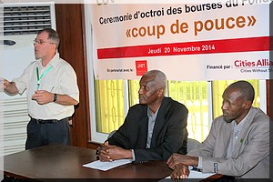 Octroi de bourses du 2 éme fonds « coups de pouce »: Des bourses offertes par la CUN pour faciliter l’insertion des jeunes de Sebkha et El Mina