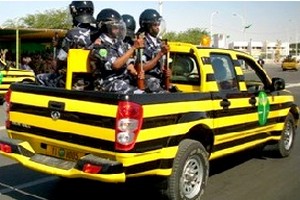 Mauritanie - Couvre-feu : Des agents de la Sécurité Routière maltraitent des passants | Vidéo|