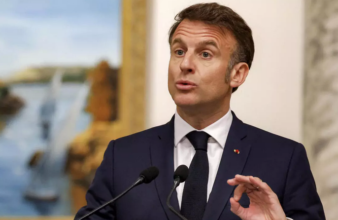 Emmanuel Macron en Afrique pour tourner la page des revers français au Sahel