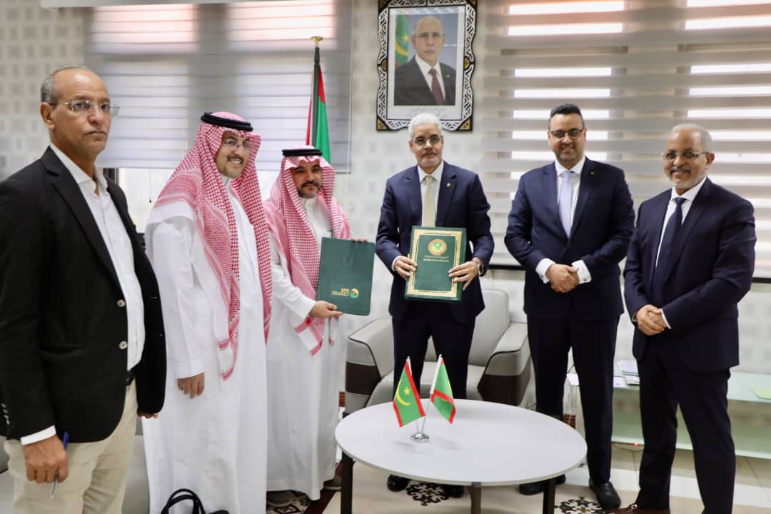 Le MEF signe une convention pour accroître le financement du projet de l’hôpital Roi Salman Ben Abdel Aziz