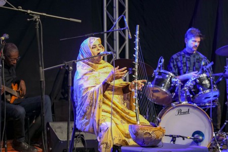 Une journée exceptionnelle avec Noura Mint Seymali à l’Institut Français de Mauritanie