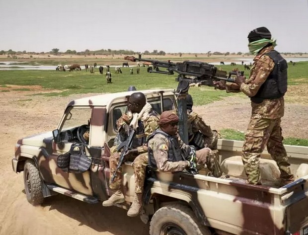 Ouest du Mali: plusieurs dizaines de corps découverts près du camp militaire de Kwala