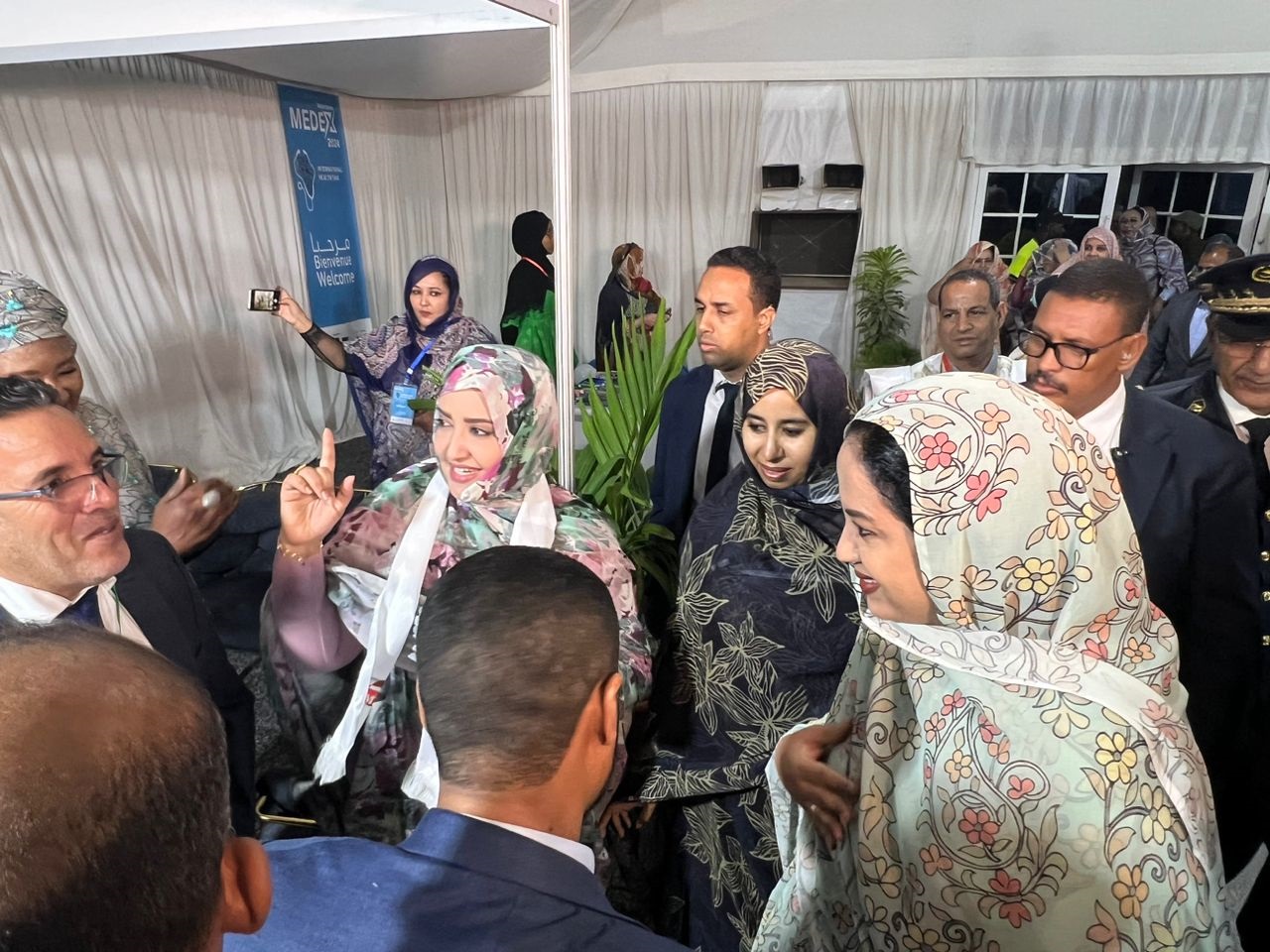 La Première Dame inaugure le Salon International de la Santé 2024 : Focus sur la transparence et la qualité de l’approvisionnement pharmaceutique