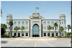 La journée du Dimanche fériée, chômée et payée