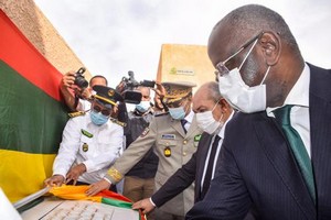 Pose de la première pierre du laboratoire de la police technique et scientifique