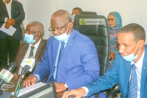 Sidi Ould Salem visite le comité qui supervise le concours de recrutement de 181 professeurs universitaires