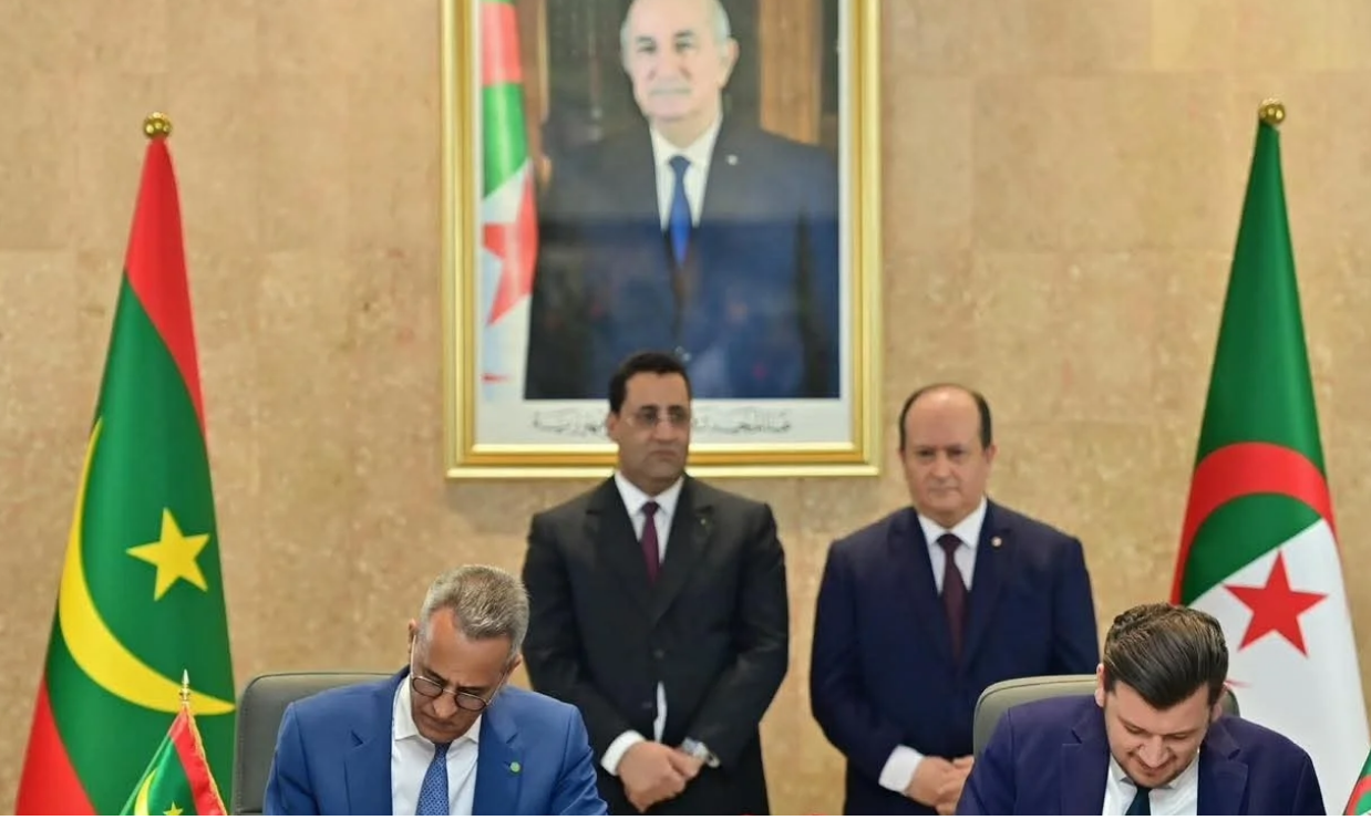 Signature d’un accord permettant aux navires algériens de pêcher en Mauritanie