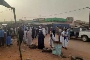 Tintane: manifestations contre les coupures d'eau et d'électricité (photos)